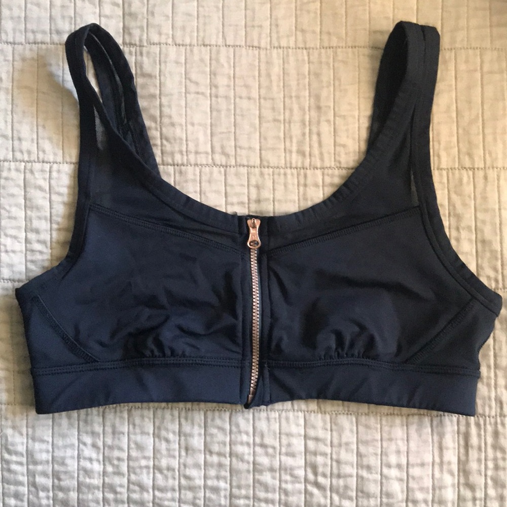 Lululemon front zip bra